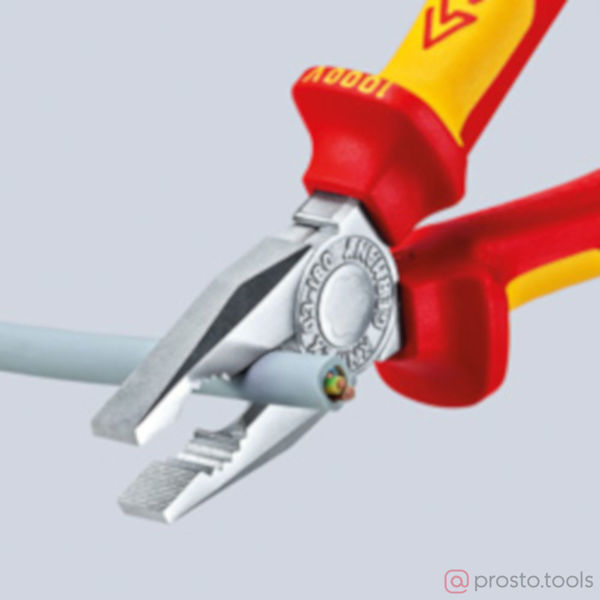 Изображение Плоскогубцы 160 мм фосфатированные, черного цвета //KNIPEX